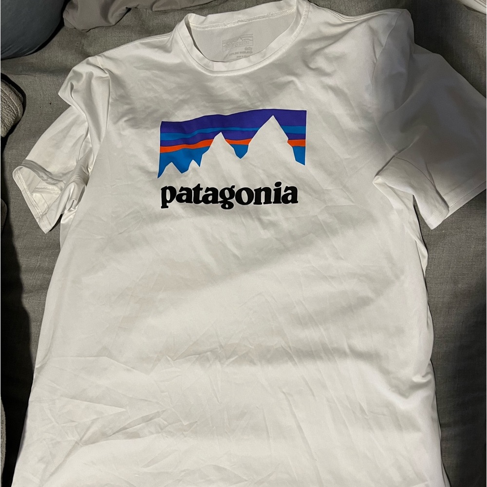 Men’s white Patagonia shirt